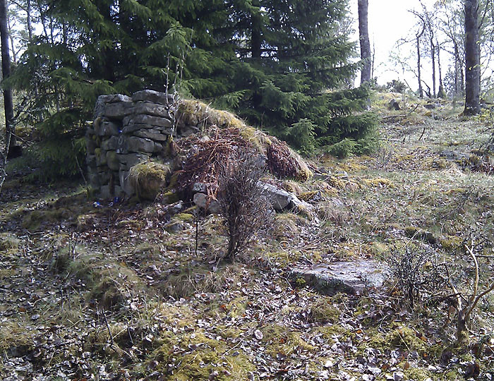 Bild på grund efter bostadshus