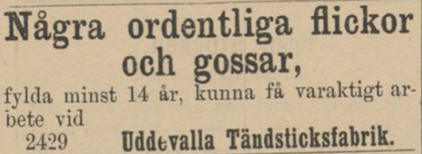 Gulnad tidningsnotis med tryckt text.