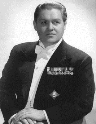 Svartvit bild på operasångaren Jussi Björling iklädd en frack
